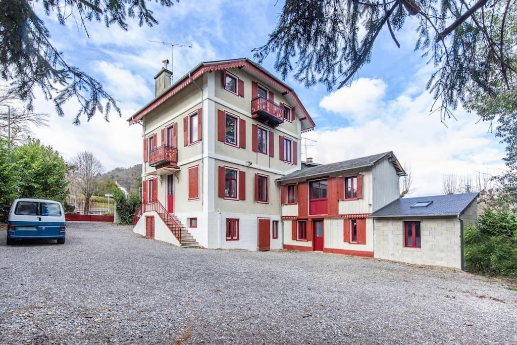Appart Cosy Retro Voyage Avec Veranda & Piano Bagneres-de-Bigorre Exterior photo